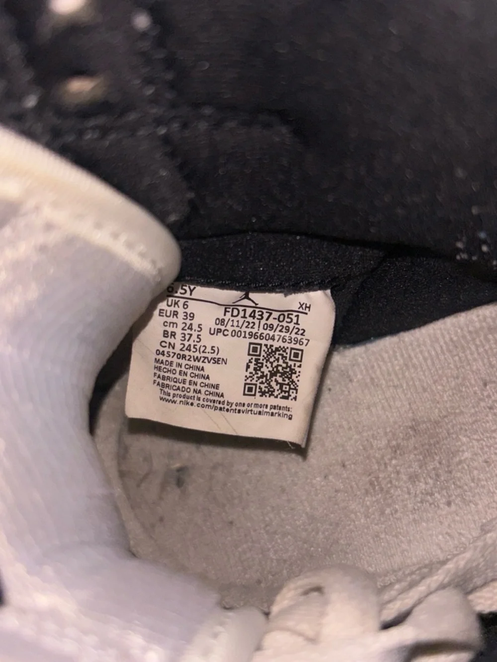 Air Jordan 1’s Grey and White Suede size 6.5